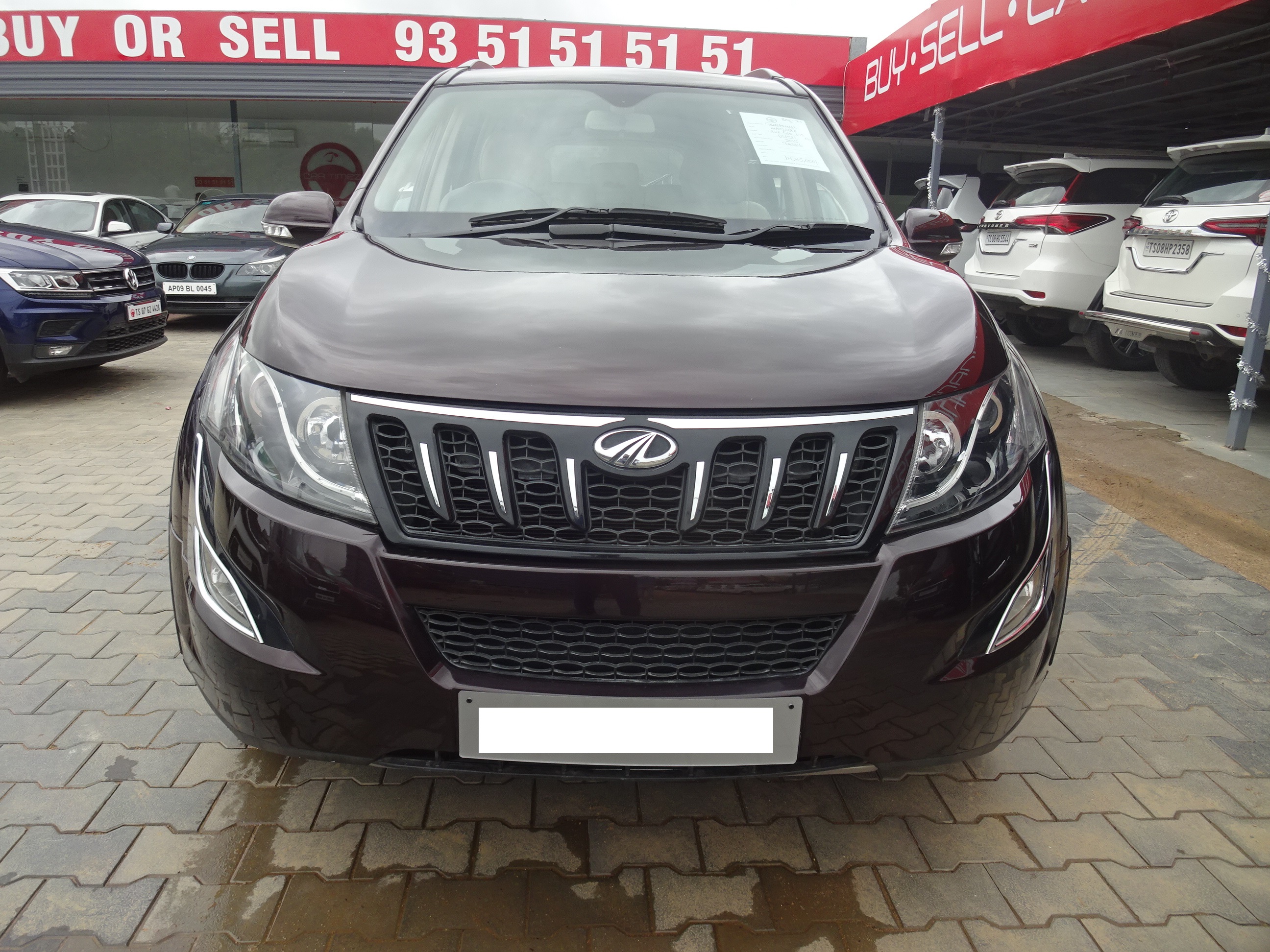 Mahindra Xuv 500 W9