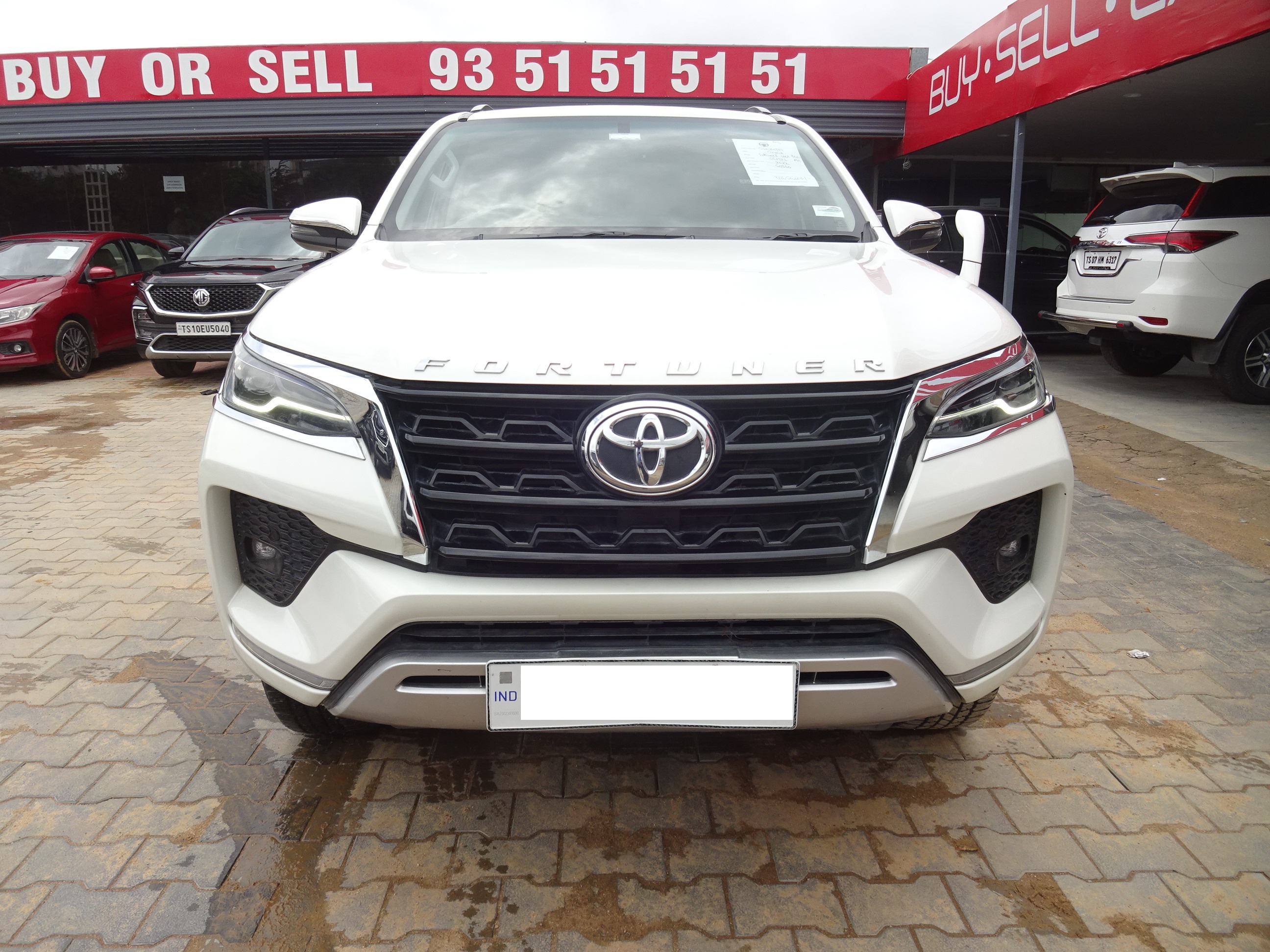 Toyota Fortuner 4*2