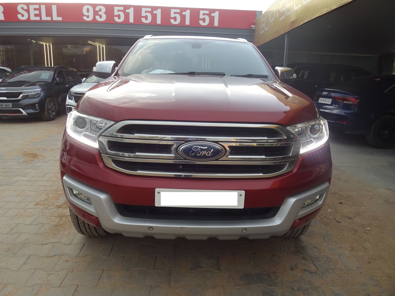 Ford Endeavour 2.2L Titanium 4X2